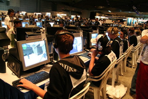 足球这项运 足球这项运