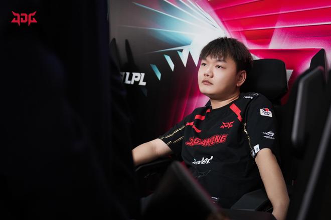 调精神集中 调精神集中